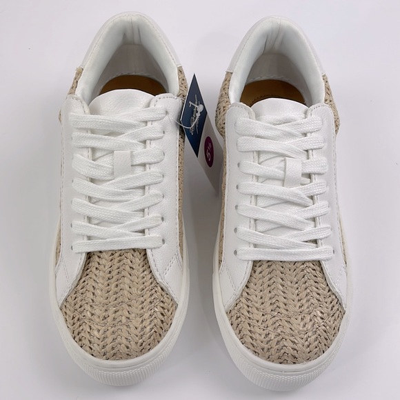 Universal Thread Shoes - Tennis 5.5